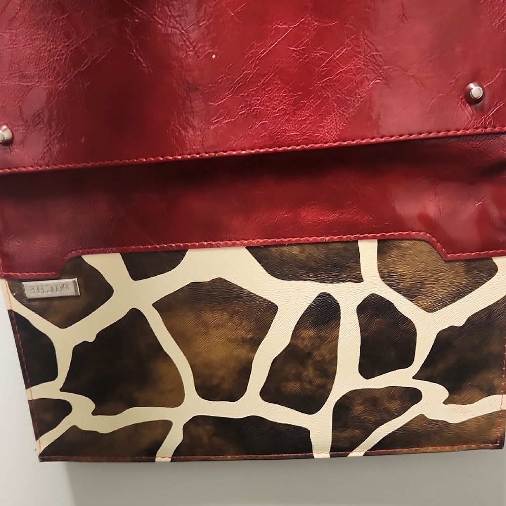 Red and Brown Miche Giraffe Print Women's Shell